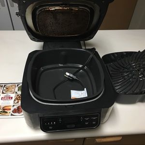 Ninja Foodie Grill—The grill that sears, sizzles, and air crisps!